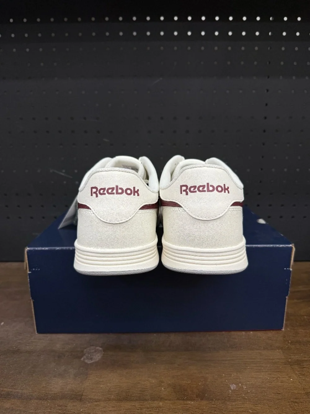 New W/ Box! Men's Reebok Court Advance Wide 4E Beige Maroon Sneakers X-Wide